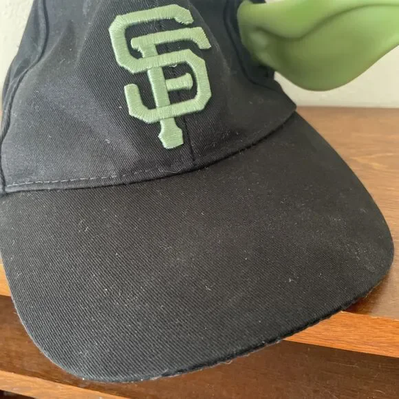 San Francisco Giants Yoda Cap SF Hat 2024 Star War Lucas Films Black Green *READ - Picture 8 of 8